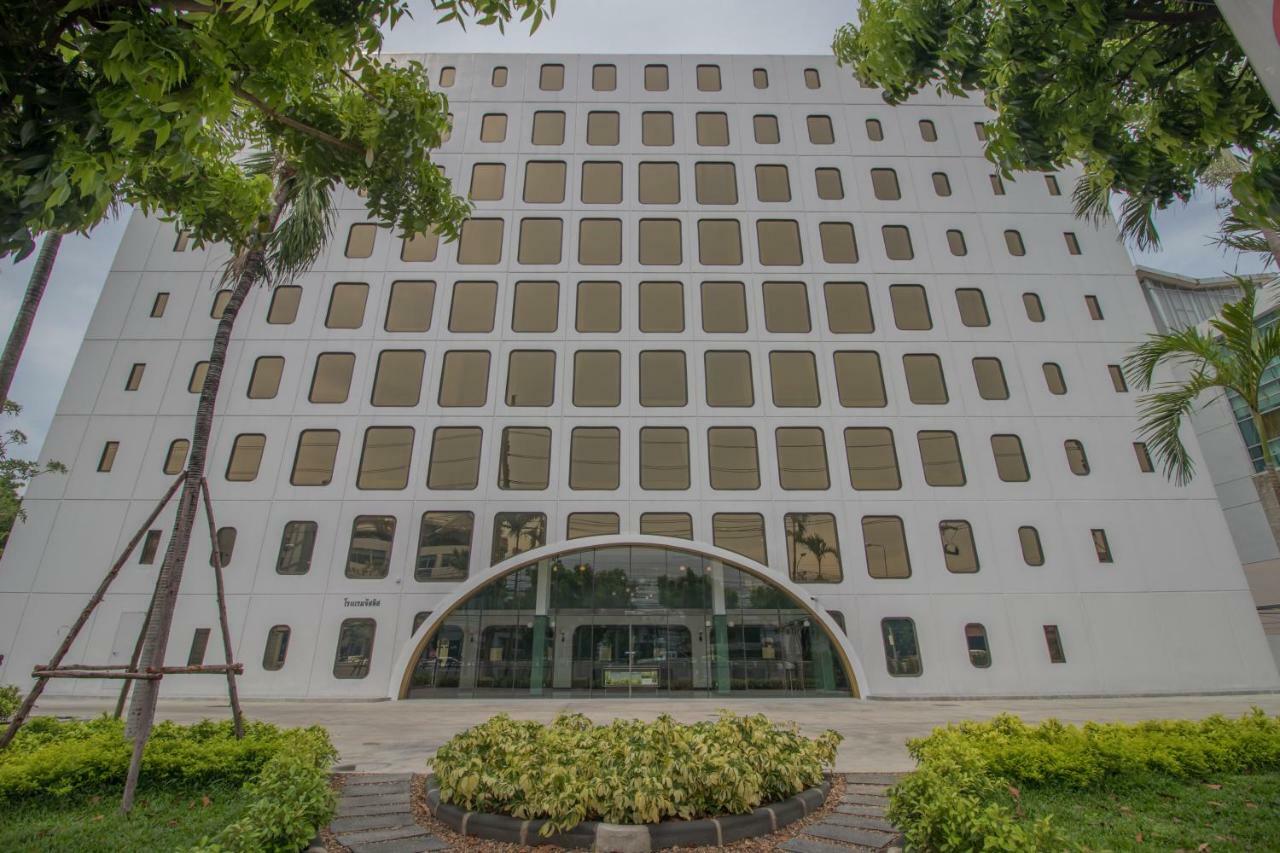 Justice Hotel Bangkok Exterior foto